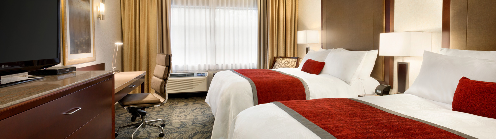 Double Queen West Wing