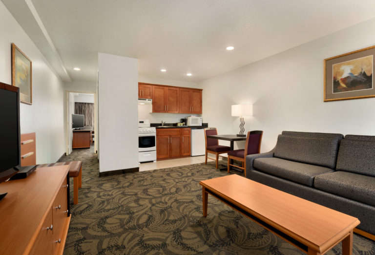 One Bedroom Suite East Wing